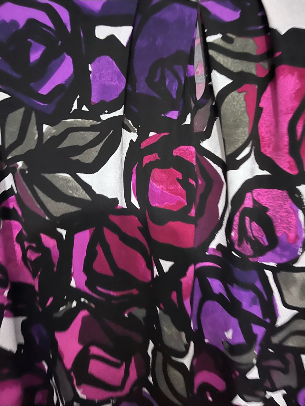 Kasper Floral Sleeveless Camisole in Purple and Fuchsia - Picture 2 of 8